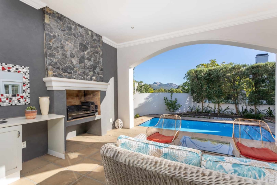 To Let 3 Bedroom Property for Rent in Val De Vie Estate Western Cape